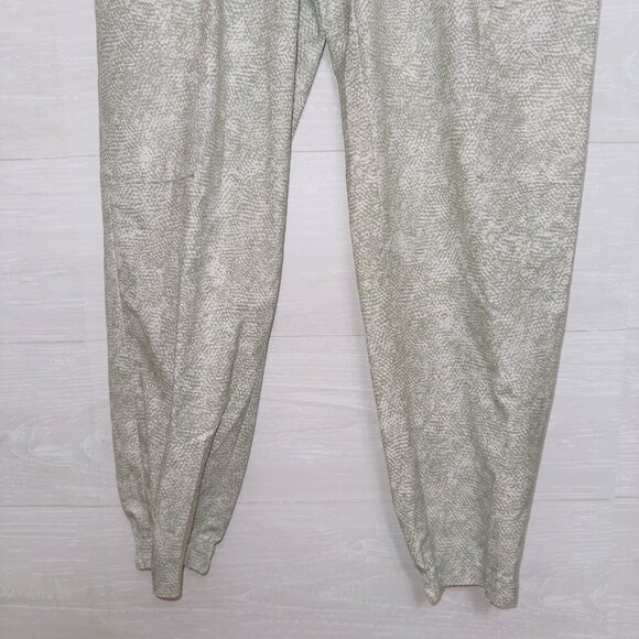 Athleta Venture Printed Pants size 4 - Picture 4 of 6